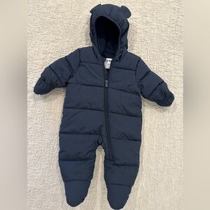 Old Navy Water-Resistant Frost Free Puffer Snowsuit for Baby - Navy Color.